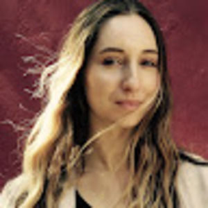 Meet your Posher, Hayley